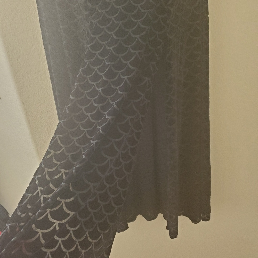 Black Milk Burned Velvet Mermaid Split Skirt - Picture 3 of 5